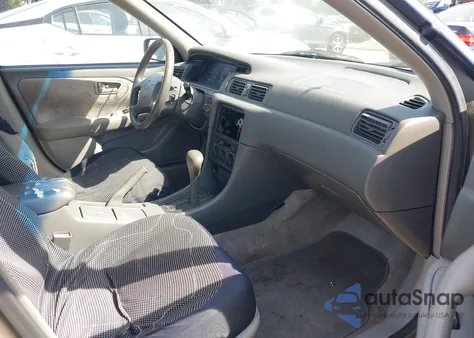 1997 Toyota Camry Le из США, поврежденный, VIN JT2BG22K8V0056251